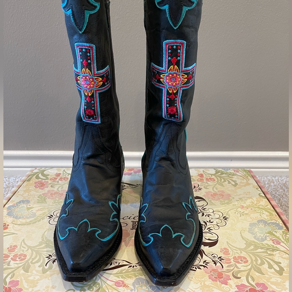 Macie Bean Black and Turquoise Heeled Boots, Size 7M - Picture 11 of 15